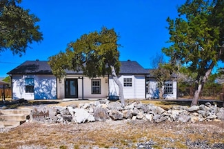 1265 Bob White Dr, Spring Branch, TX 78070