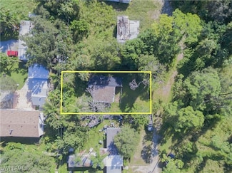 241 Santa Cruz St, North Fort Myers, FL 33903