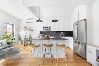 153 Grand St Unit 3, Williamsburg,north , NY 11249