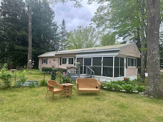 8 Lance Ln, Epsom, NH 03234