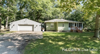 13983 State Rd, Nunica, MI 49448