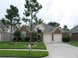 4434 Grove Park Dr, League City, TX 77573
