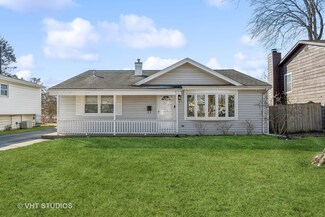 535 Lowden Ave, Glen Ellyn, IL 60137