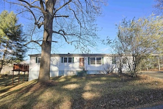 208 Easy St, Christiansburg, VA 24073