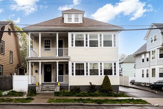 249 Gallatin St, Providence, RI 02907