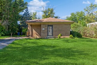 1440 S Stewart Ave, Lombard, IL 60148