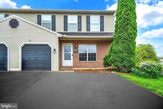1935 Wyatt Cir, Dover, PA 17315