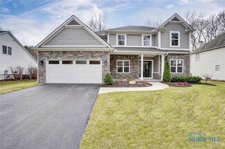 8307 Southampton Dr, Holland, OH 43528