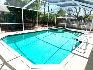 27565 Los Amigos Ln, Bonita Springs, FL 34135