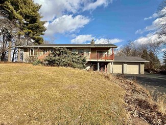 1951 S Turtle Town Hall Rd, Beloit, WI 53511