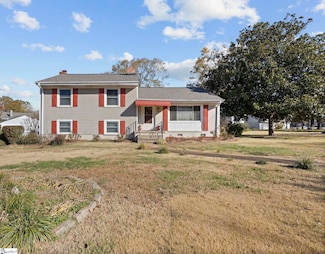 100 Stratford Rd, Greenville, SC 29605