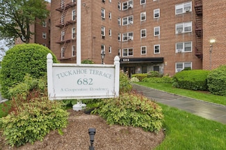 682 Tuckahoe Rd Unit 1A, Yonkers, NY 10710