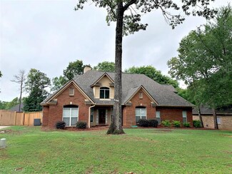 119 Hickory Ln, Wetumpka, AL 36093