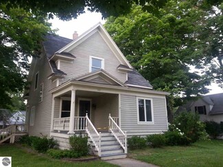103 E Wright Ave, Shepherd, MI 48883