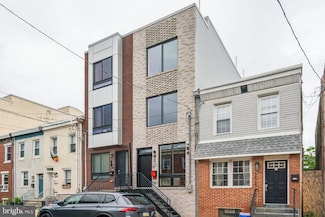2013 E Firth St, Philadelphia, PA 19125