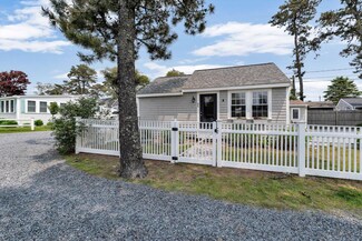 242 Old Wharf Rd Unit B4, Dennis Port, MA 02639