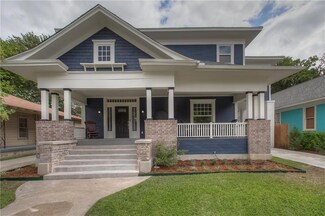 1423 S Henderson St, Fort Worth, TX 76104
