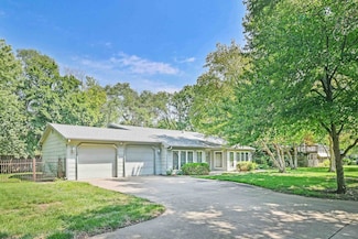 239 S Byron Ct, Wichita, KS 67209