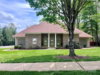 508 Pinchot Dr, Asheville, NC 28803