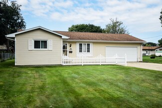 2005 21st Ave, Sterling, IL 61081