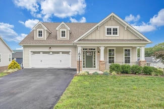 200 Claire Dr, Blacksburg, VA 24060