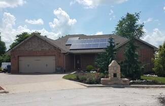 219 Aven Ave, Sparta, MO 65753