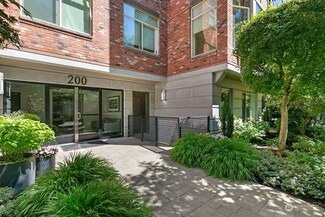 200 W Comstock St Unit 102, Seattle, WA 98119