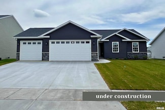 4629 W 12th St, Davenport, IA 52804