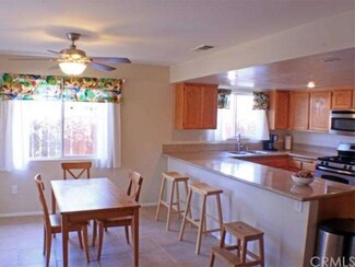 6910 Eastondale Ave, Long Beach, CA 90805