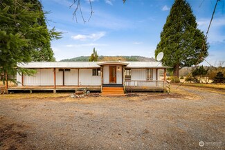 4115 Squalicum Lake Rd, Bellingham, WA 98226