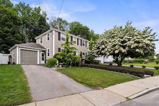 26 Vermont St, West Roxbury, MA 02132