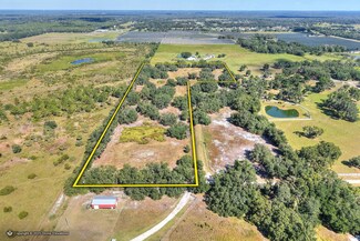 462 Moccasin Hollow Rd, Lithia, FL 33547