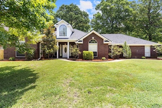 1410 Nottingham St, White Oak, TX 75693