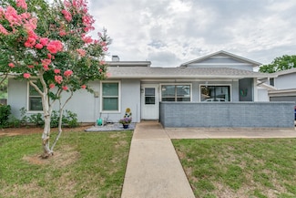 649 Timberline Dr, Hurst, TX 76053