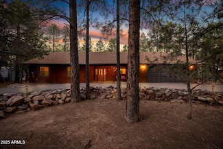 2202 Forest Park Dr, Overgaard, AZ 85933