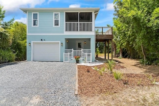 19 Bay Dr, Palm Coast, FL 32137
