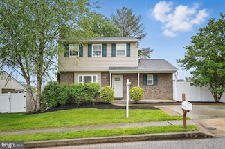 9117 Summer Park Dr, Parkville, MD 21234
