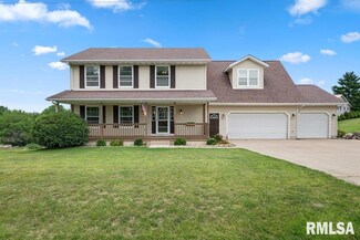 301 Fyre Lake Dr, Sherrard, IL 61281