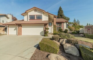 6582 N Berlin Ave, Fresno, CA 93722