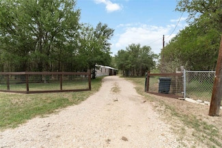 153 Cherylton Dr, Red Rock, TX 78662