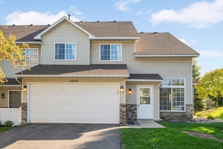 1609 Riverwood Dr, Burnsville, MN 55337