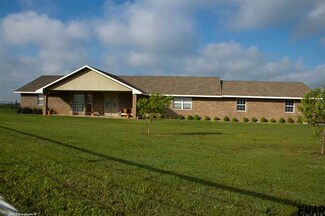 13425 W Rupe Ave, Lahoma, OK 73754