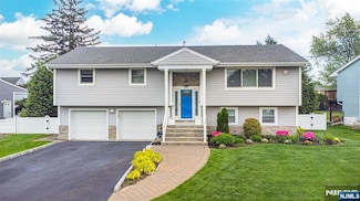 555 Asbury St, New Milford, NJ 07646