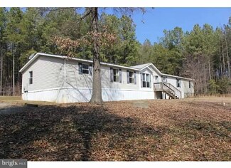 2129 Ginger Ln, Beaverdam, VA 23015