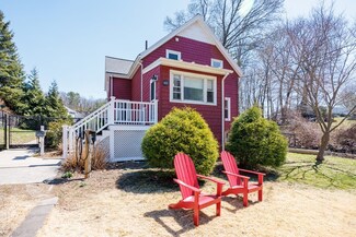 60 Pond St, Stoneham, MA 02180