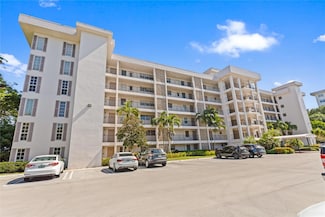 3000 N Palm Aire Dr Unit 403, Pompano Beach, FL 33069