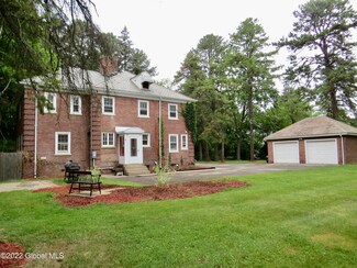 1150 N Westcott Rd, Schenectady, NY 12306
