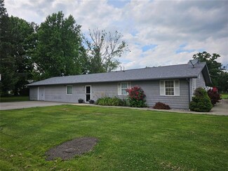 202 Jeremiah St, Willisville, IL 62997