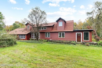 219 3rd St, Dalton, PA 18414
