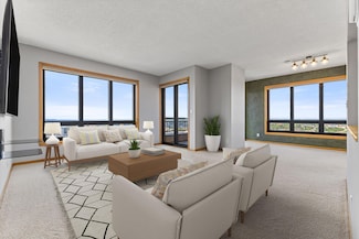 168 6th St E Unit 2905, Saint Paul, MN 55101